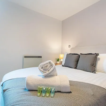 Modern 2-bed - Walk To Uni & Lgi *