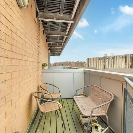 Modern 2-bed - Walk To Uni & Lgi Leeds (West Yorkshire)