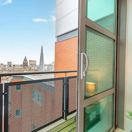 Modern 2-bed - Walk To Uni & Lgi * Leeds (West Yorkshire)