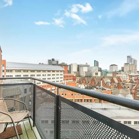 Modern 2-bed - Walk To Uni & Lgi
